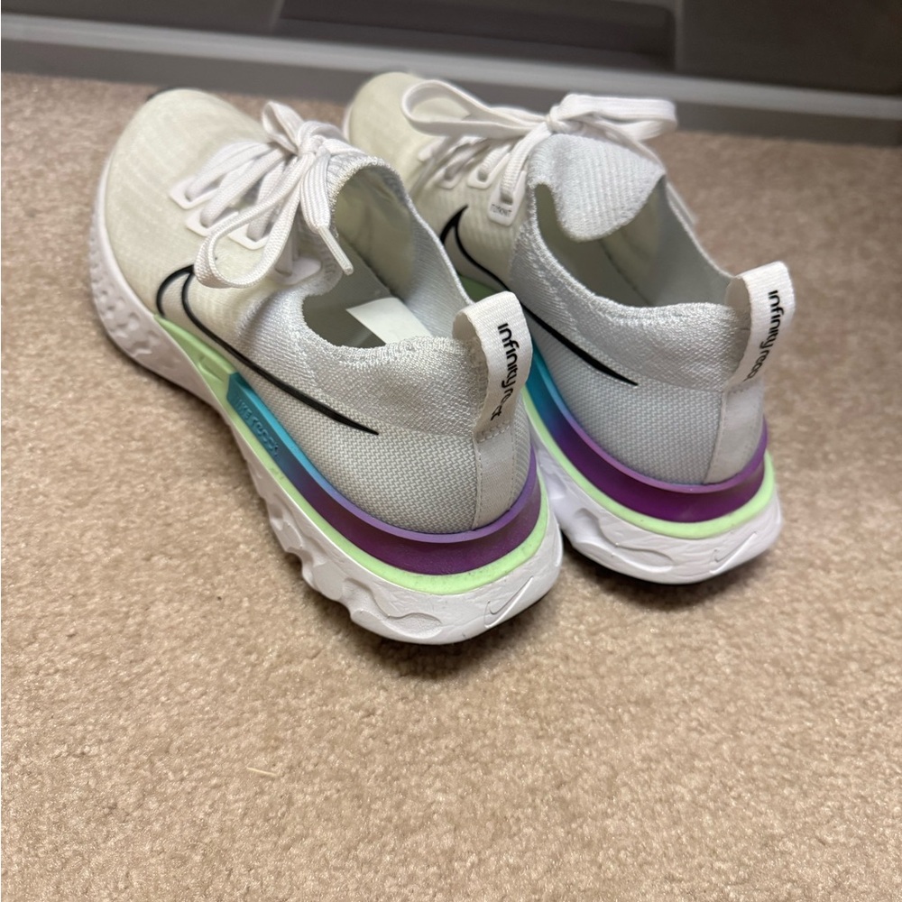 Nike Infinity React - image 3